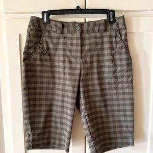 Nike Golf  Dri-Fit Bermuda Short, Green Plaid, Size 6